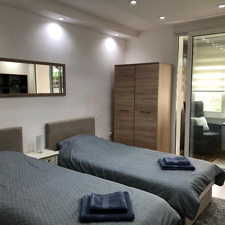 Welcome To The Apartment Mesic- Airport Sarajevo Bagian luar foto