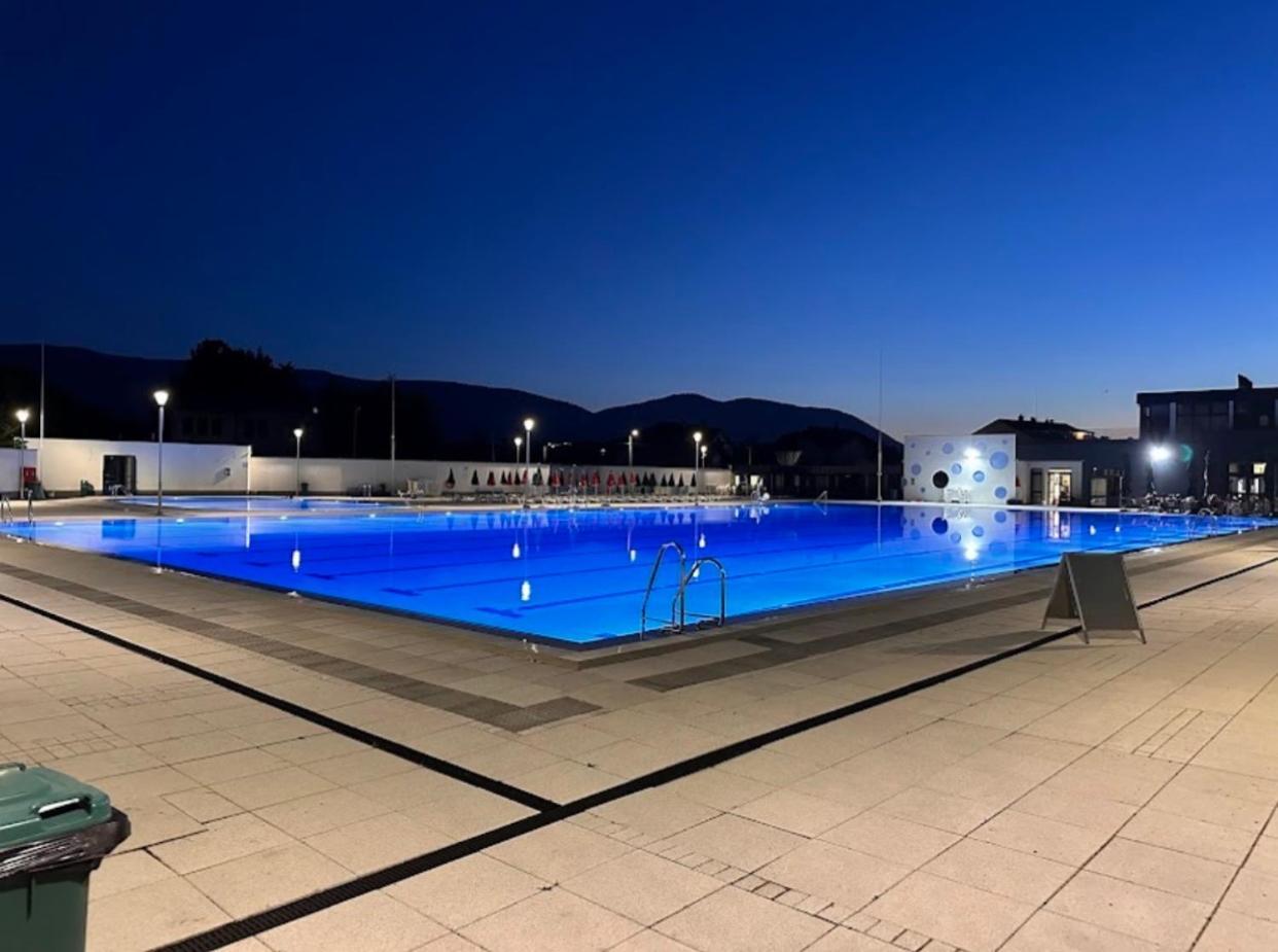 Welcome To The Apartment Mesic- Airport Sarajevo Bagian luar foto